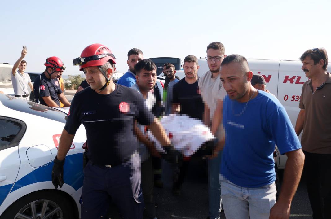 Konya plakalı otomobil şarampole devrildi, sürücüsü öldü 6